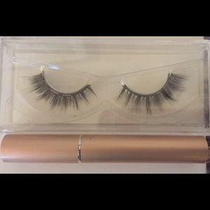 Magnetic Eyelashes Model Seductive and Liner